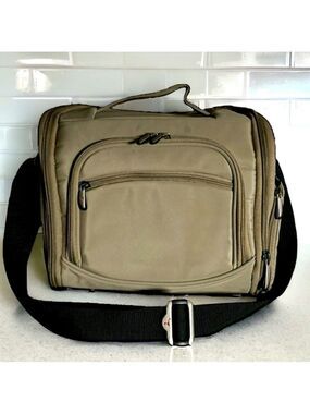 Travelon Hanging Toiletry Cosmetic Bag in Khaki Tan